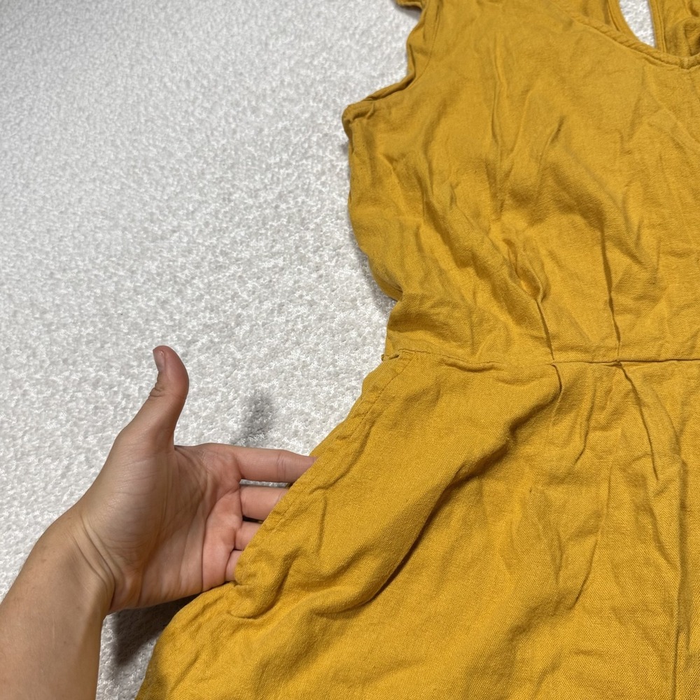 Old Navy Romper Womens Large Yellow Linen Blend Sleeveless Keyhole Pocket Summer - Picture 2 of 12